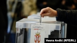 Право голосу мають 6,5 мільйонів виборців на 8250 дільницях