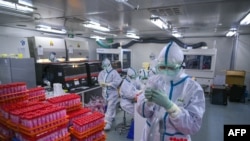 Тяньцзинь шаарындагы лаборатория. Кытай. 2020-жылдын 23-ноябры.