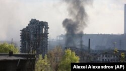 "Азовсталь" заводу тарапта чыккан түтүн.