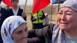 Kyrgyz-Tajik Border Reopens After Presidents Sign Historic Deal 