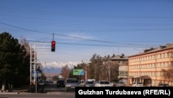 Каракол шаарындагы Ж. Абдрахманов көчөсү. Декабрь, 2022-жыл.