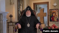 Ամենայն Հայոց Գարեգին երկրորդը հանդես է գալիս ամանորյա ուղերձով, արխիվ