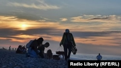 Закат на пляже в Батуми, конец ноября
