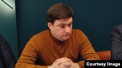 По мнению Саида Гезердава, СГБ Абхазии превратилась в инструмент для сбора «компромата» на неугодных власти граждан