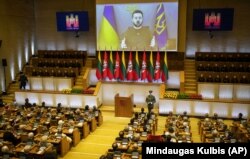 Выступление президента Украины Владимира Зеленского по видеосвязи перед депутатами парламента Литвы по случаю вручения ему Литовской премии свободы, 13 января 2023 года