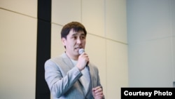 Жаныбек Абидетегин.