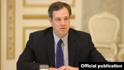 ԵԱՀԿ Մինսկի խմբի ԱՄՆ համանախագահ Էնդրյու Շոֆերը Երևանում, 18-ը ապրիլի, 2022թ․