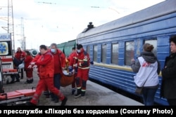 До евакуації задіяна велика група людей