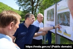 Глава Федерального агентства водних ресурсів Дмитро Кирилов обговорив питання будівництва нових водосховищ у Криму під час свого візиту на півострів 7 червня 2025 року