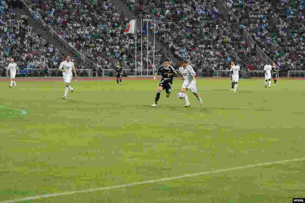 «Qarabağ» – «Rusenborq» görüşü şəkillərdə #16