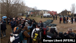 Ուկրաինա - Բուչայում ենթադրաբար ռուսների կողմից սպանվածների դիակների արտաշիրիմում և դատաբժշկական փորձաքննություն են իրականացնում, արխիվ