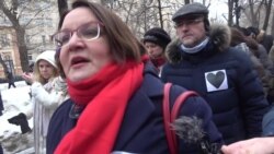 Гнев матерей и провокации кремлевских друзей