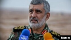 «Ракета розвиває високу швидкість, може маневрувати як нижче, так і вище за земну атмосферу», – розповів Хаджизаде