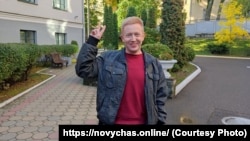 Яўген Батура пасьля суду. Менск, 30 верасьня