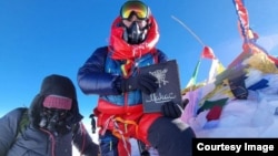 Кыргызстандык альпинисттер.