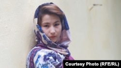 مرضیه سومین دختر مادرش بود که از صنف ۱۲ فارغ‌التحصیل شده و برای کانکور آمده‌گی می‌گرفت.