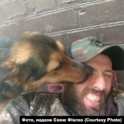 Дмитро Фіалка на фронті