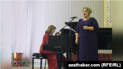 Maýa Gullaýewa. Aşgabat, 2022-nji ýylyň 1-nji oktýabry.