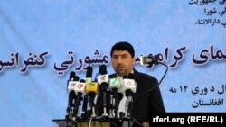 د سولې د عالي شورا د دارالانشا رئيس او د ولسمشر سلاکار اکرم خپلواک