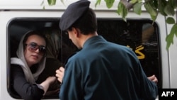 Поліція моралі, що офіційно називалася «патрулем поведінки», була заснована в 2006 році за президента Махмуда Ахмадінежада