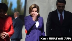 Նենսի Փելոսին Ծիծեռնակաբերդի հուշահամալիրում, 18-ը սեպտեմբերի, 2022թ․