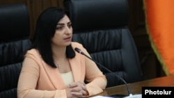 Armenia - Taguhi Tovmasian speaks druring a news conference in Yerevan, October 10, 2022.