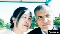 Динара Бейшеналиева өмүрлөшү жазуучу Мамат Сабыров менен.