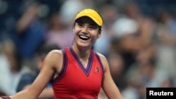 Радукану виграла в 19-річної канадки Лейли Фернандез із рахунком 6:4, 6:3