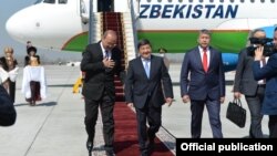 Абдулла Арипов менен Акылбек Жапаров.