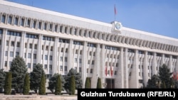 Здание Жогорку Кенеша.