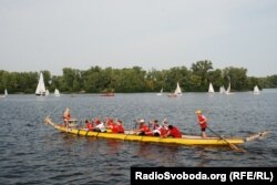 Каное з головою та хвостом дракона