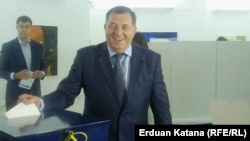 Once a pro-Western reformer who has turned into a nationalist firebrand, incumbent President Milorad Dodik said after casting his ballot that he expects the elections "to confirm the stability of Republika Srpska."