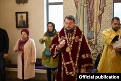 Митрополит Олександр (Драбинко) під час богослужіння (архівне фото)