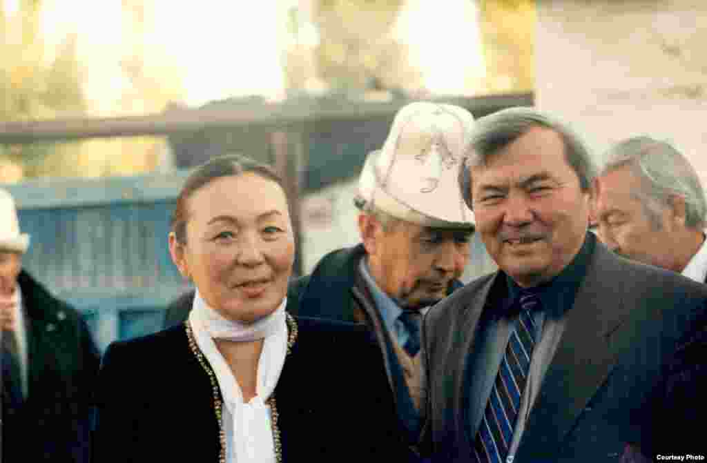 Жамал Сейдакматова &laquo;Акбаранын көз жашы&raquo;, &laquo;Караш-Караш окуясы&raquo;, &laquo;Отко таазим&raquo;, &laquo;Мен - Тянь-Шань&raquo;, &laquo;Эрте жаздагы турналар&raquo;, &laquo;Ак илбирстин тукуму&raquo;, &laquo;Толкундар жээкте өлүшөт&raquo;, &laquo;Курманжан датка&raquo; жана башка жыйырмага чукул кинотасмада, Кыргыз драма театрынын жана &quot;Тунгучтун&quot; сахнасында жүздөн ашуун ар түрдүү образдарды жараткан.