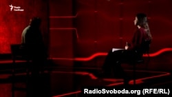 «Їхня присутність відчувалася в тому, що уже на вулицях ніхто не міг висловлювати свою думку. Уже почали з’являтися люди, які агітували в російські школи», – Анна про умови в окупації