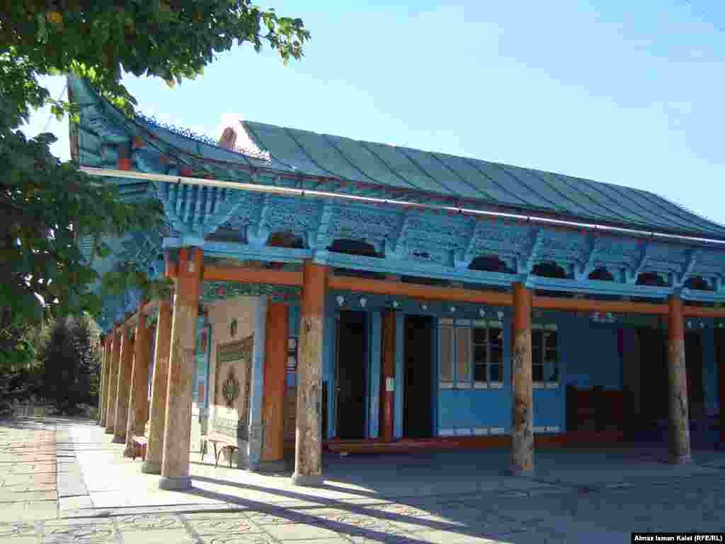 Мечеть представляет собой великолепный образец китайского архитектурного стиля эпохи Цин (1644-1911 гг.)