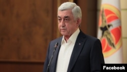 Հայաստանի երրորդ նախագահ Սերժ Սարգսյանը Հանրապետական կուսակցության գրասենյակում, արխիվ