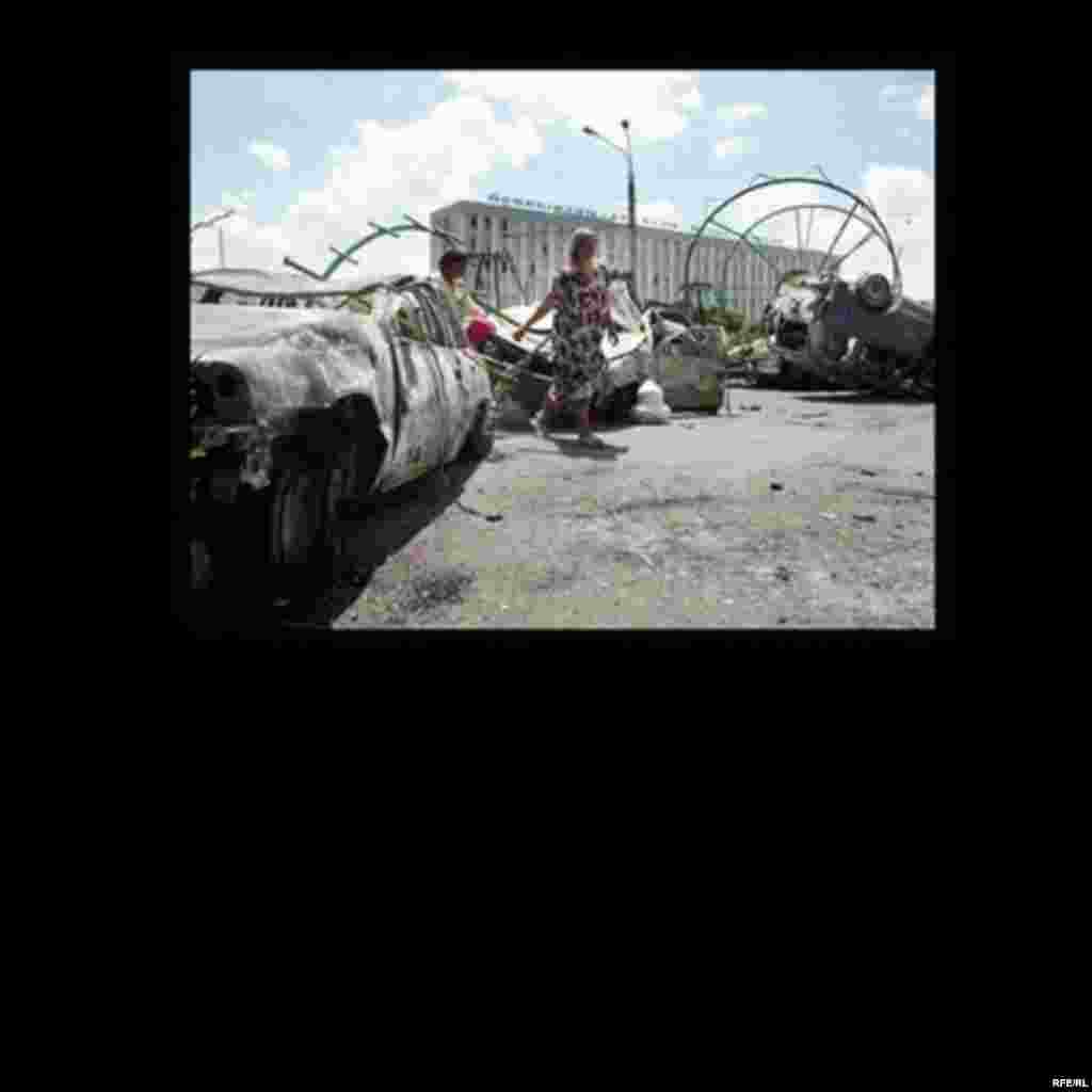 Расстрел мирной демонстрации в Андижане  #4