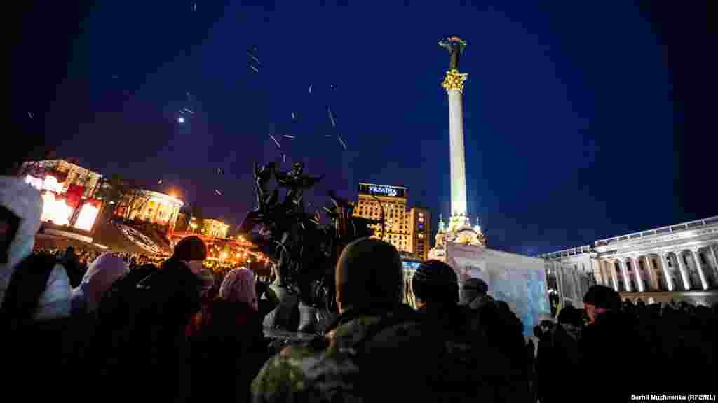 20 лютого майдан Незалежності людний, як і два роки тому