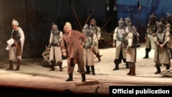 Кыргызстан, Бишкек. "Төлгө" спектакли. Март, 2022-жыл. 