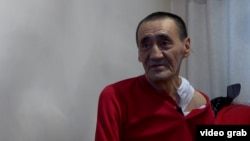 2010-жылы эки ок жаңылып, анын айынан 2022-жылы каза болгон Дуулат Бейшеналиев. Сүрөт 2021-жылы 4-апрелде тартылган.