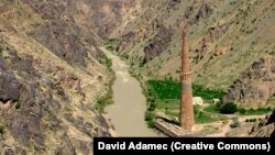 منار تاریخی جام