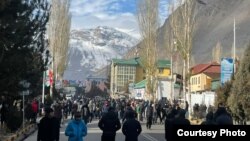 Тажикстандын Тоолуу Бадахшан автоном облусунун борбору Хорогдогу нааразылык акциясы. 27-ноябрь, 2021-жыл