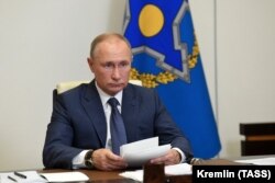 Володимир Путін виступає через відеозв’язок на засіданні ради Організації договору про колективну безпеку, Ново-Огарьово під Москвою, 2 грудня 2020 року