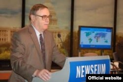 “Freedom House” guramasynyň barlaglar boýunça wise-prezidenti Arç Puddington.