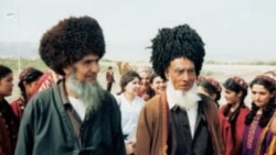 Diňle: Türkmenler häkimiýet bilen halkyň 'sosial şertnamasynyň bozulmagyny' maslahatlaşýar