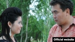 Кинорежиссер Нурбек Эген менен актриса Марал Койчукараева
