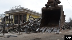 Снос торговых павильонов в Москве у станции метро "Чистые пруды" 9 февраля 2016 года