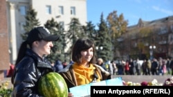 Жителі радіють звільненню міста Херсон, листопад 2022 року