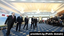 Быйыл ЕАЭБге Кыргызстан төрагалык кылды жана эмдиги жылдан тартып төрагалык Орусияга өтөт.